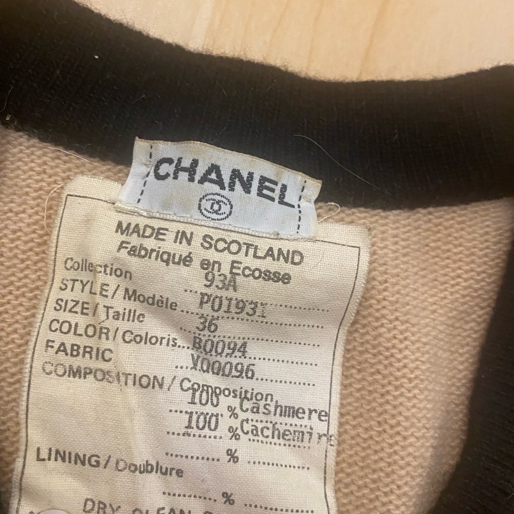 Vintage CHANEL maxi sweater dress - Picture 4 of 16